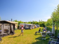 MP - kamperen - Luxe Comfortplaats - eten - gast - kind (1) HR.jpg