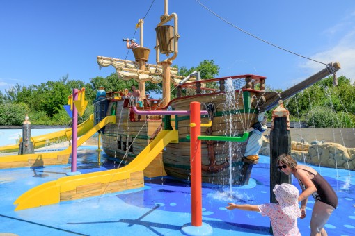 Waterspeelschip Meerpaal